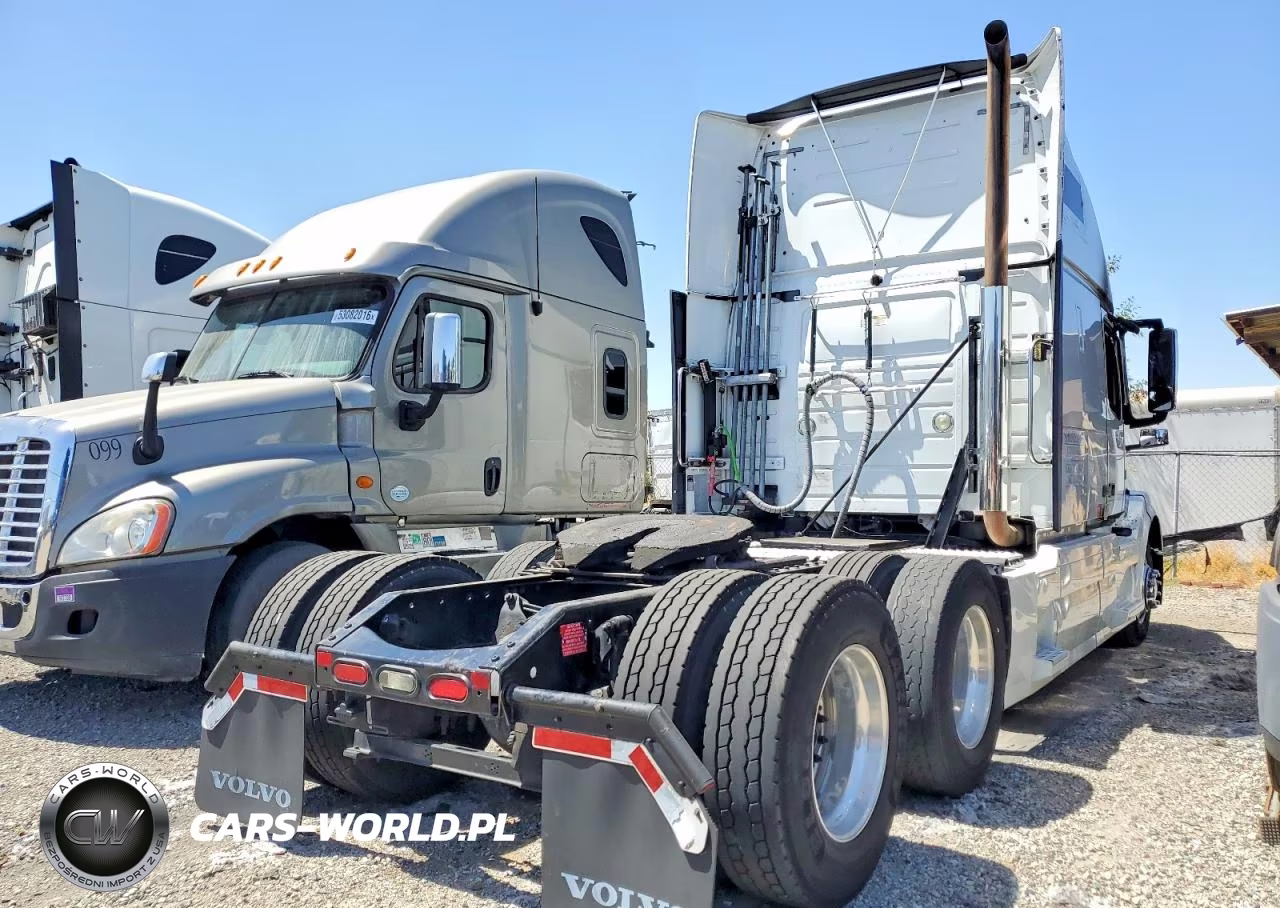 2015 Volvo Vn VIN:4V4NC9EH5FN909772 - 4