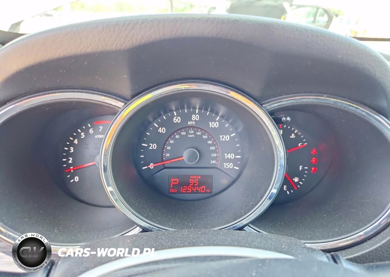 2011 Kia Sorento Lx VIN:5XYKTCA13BG112488 - 9