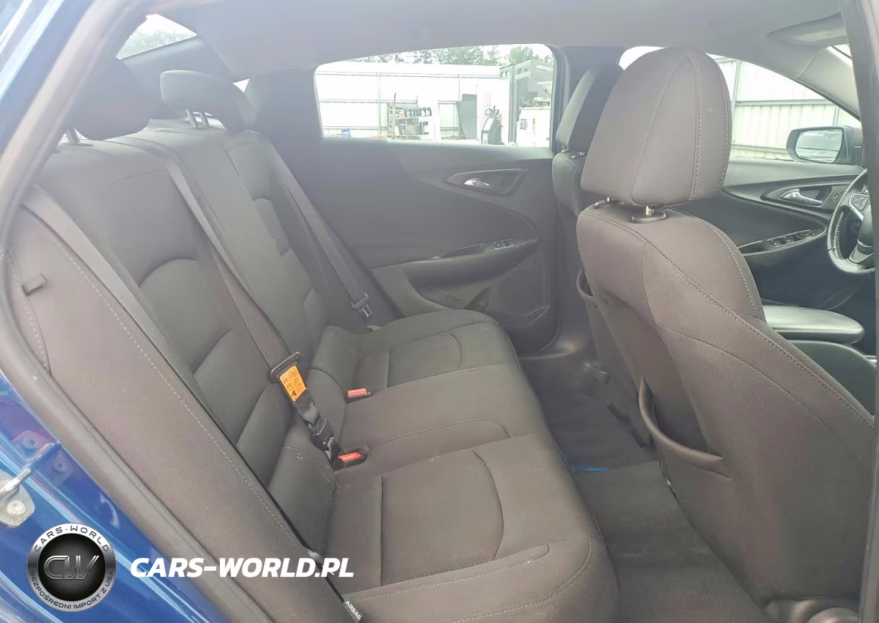 2019 Chevrolet Malibu Rs VIN:1G1ZG5ST0KF183643 - 10