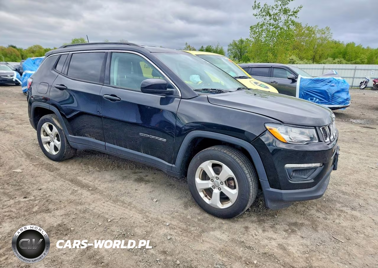 2019 Jeep Compass Latitude VIN:3C4NJDBB5KT647511 - 4