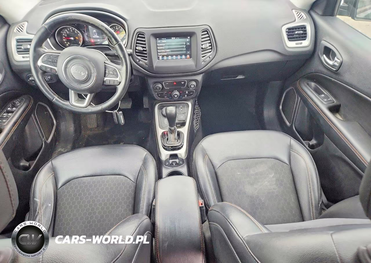 2019 Jeep Compass Latitude VIN:3C4NJDBB5KT647511 - 8