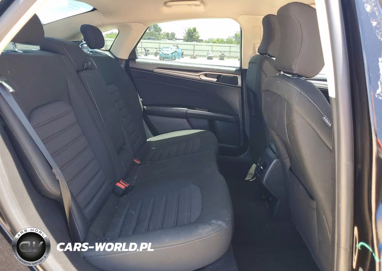 2019 Ford Fusion Se VIN:3FA6P0HD7KR250616 - 10