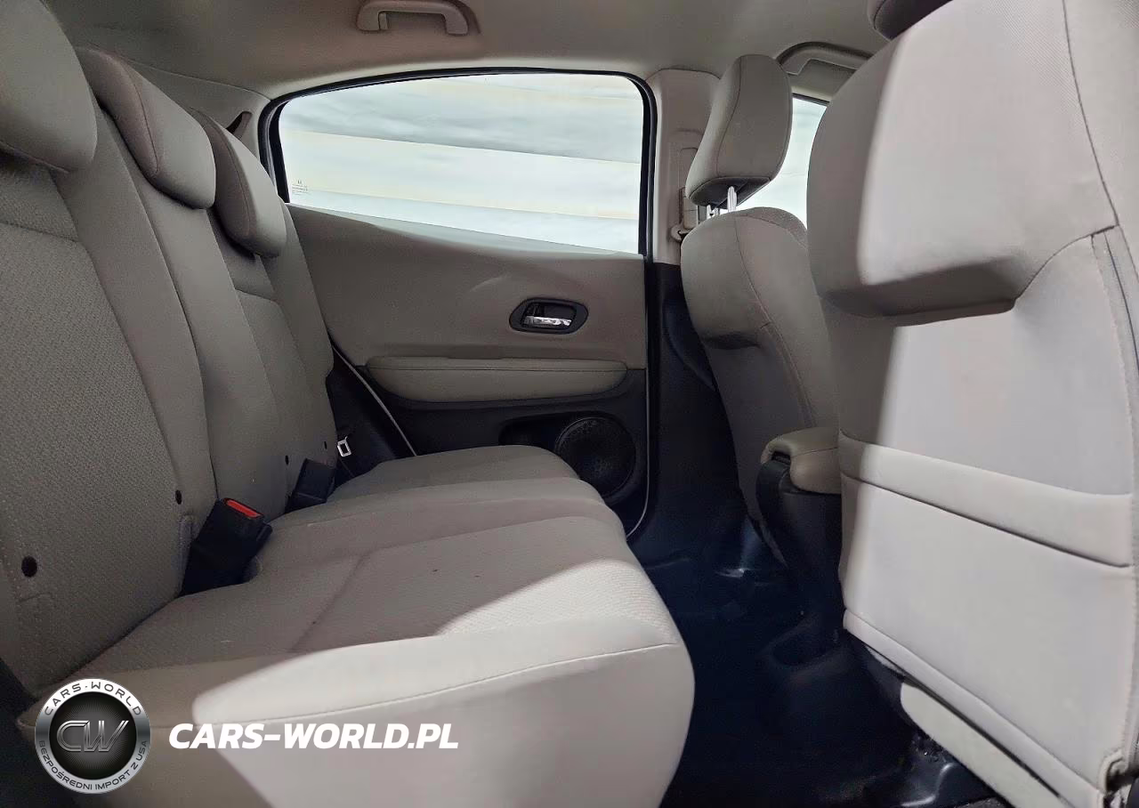 2018 Honda Hr-V Lx VIN:3CZRU6H30JM703071 - 11