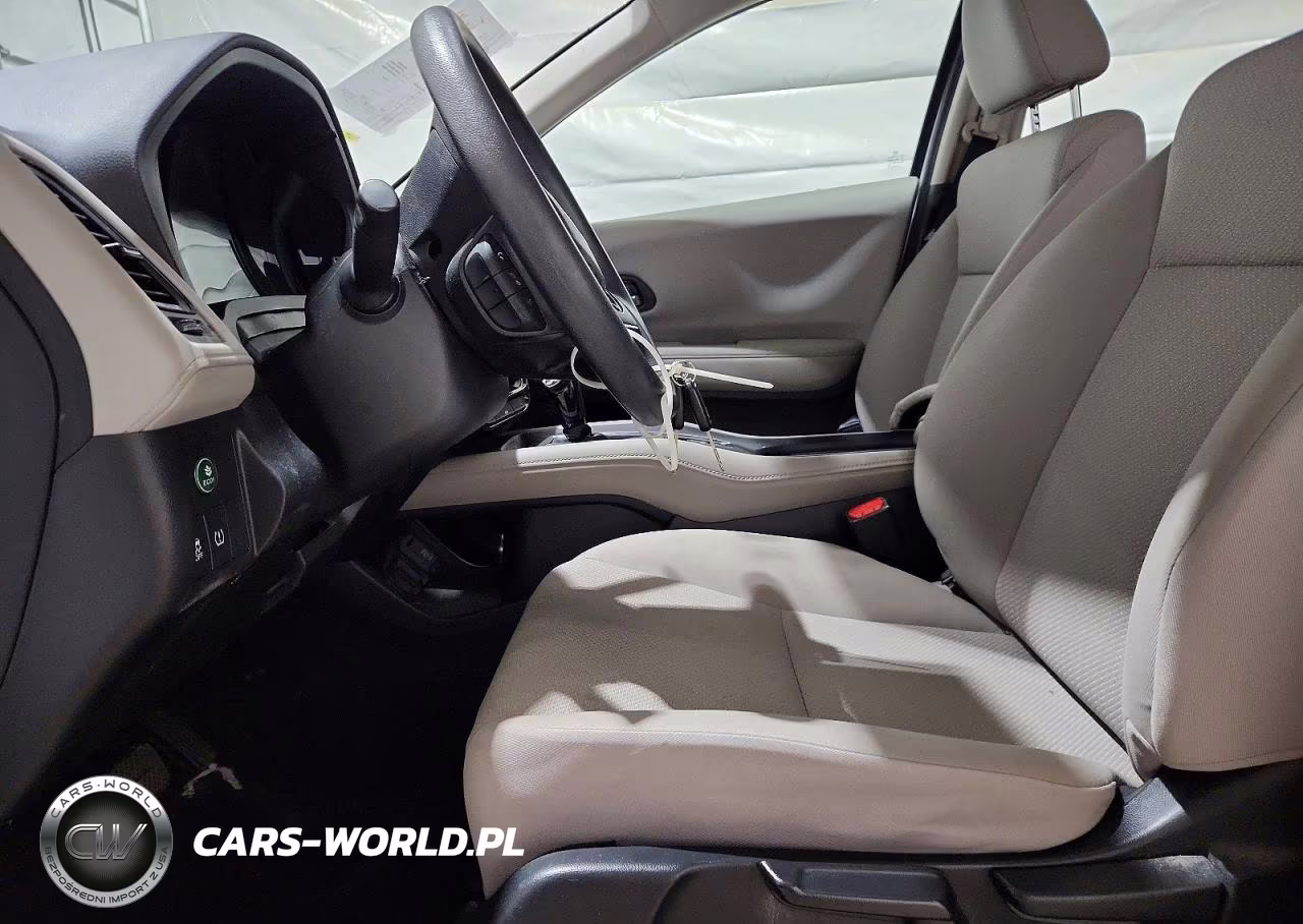2018 Honda Hr-V Lx VIN:3CZRU6H30JM703071 - 7