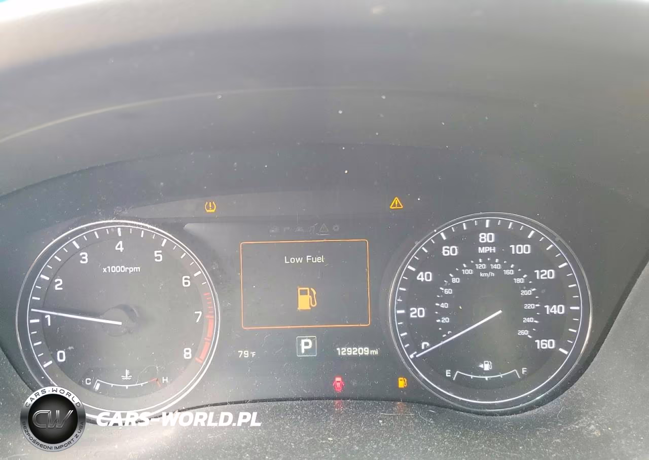 HYUNDAI GENESIS VIN:KMHGN4JE3FU032746 - 9