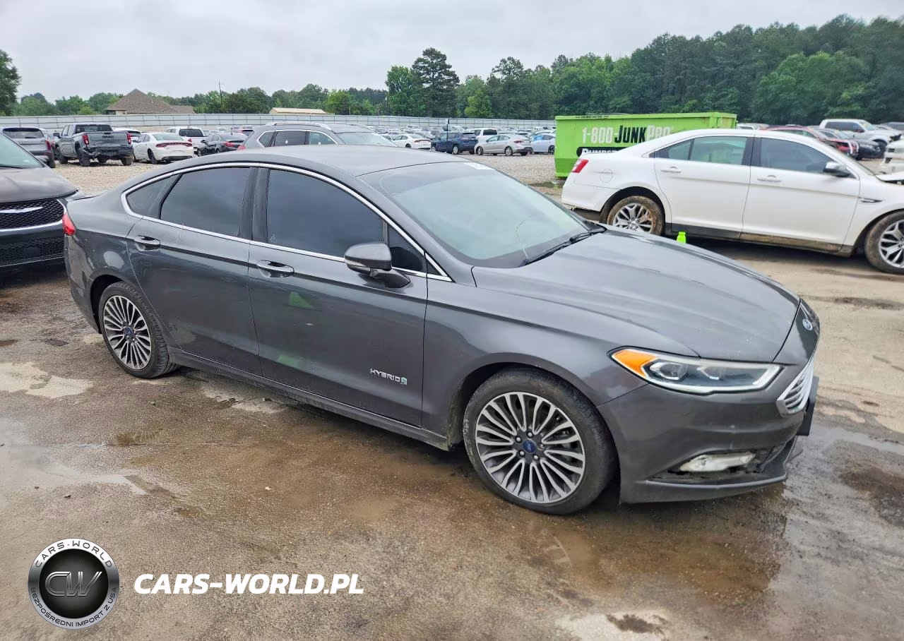 2017 Ford Fusion Hybrid Titan VIN:3FA6P0RU9HR399858 - 4