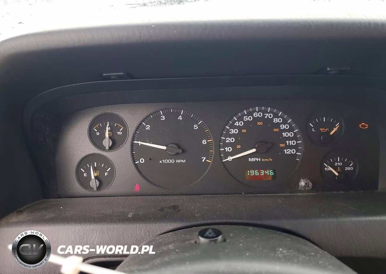 2002 Jeep Grand Cherokee Laredo VIN:1J4GW48SX2C168394 - 9