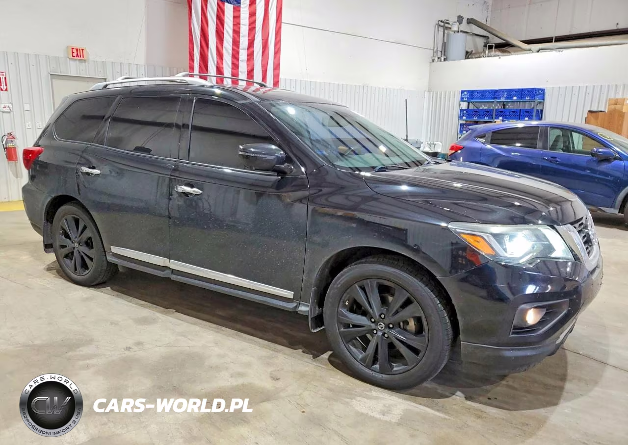 2017 Nissan Pathfinder Platinum VIN:5N1DR2MN8HC901017 - 4