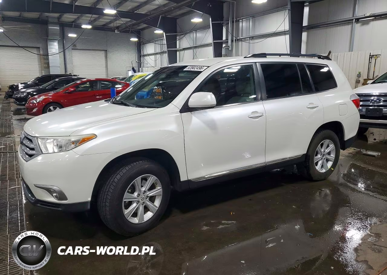 2011 Toyota Highlander Base