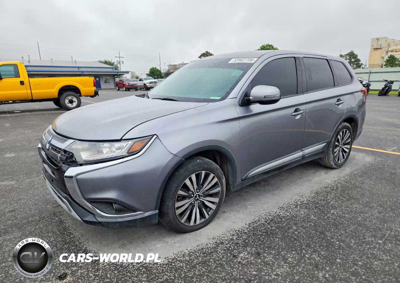 2019 Mitsubishi Outlander Se – zdjęcie 1 z 12