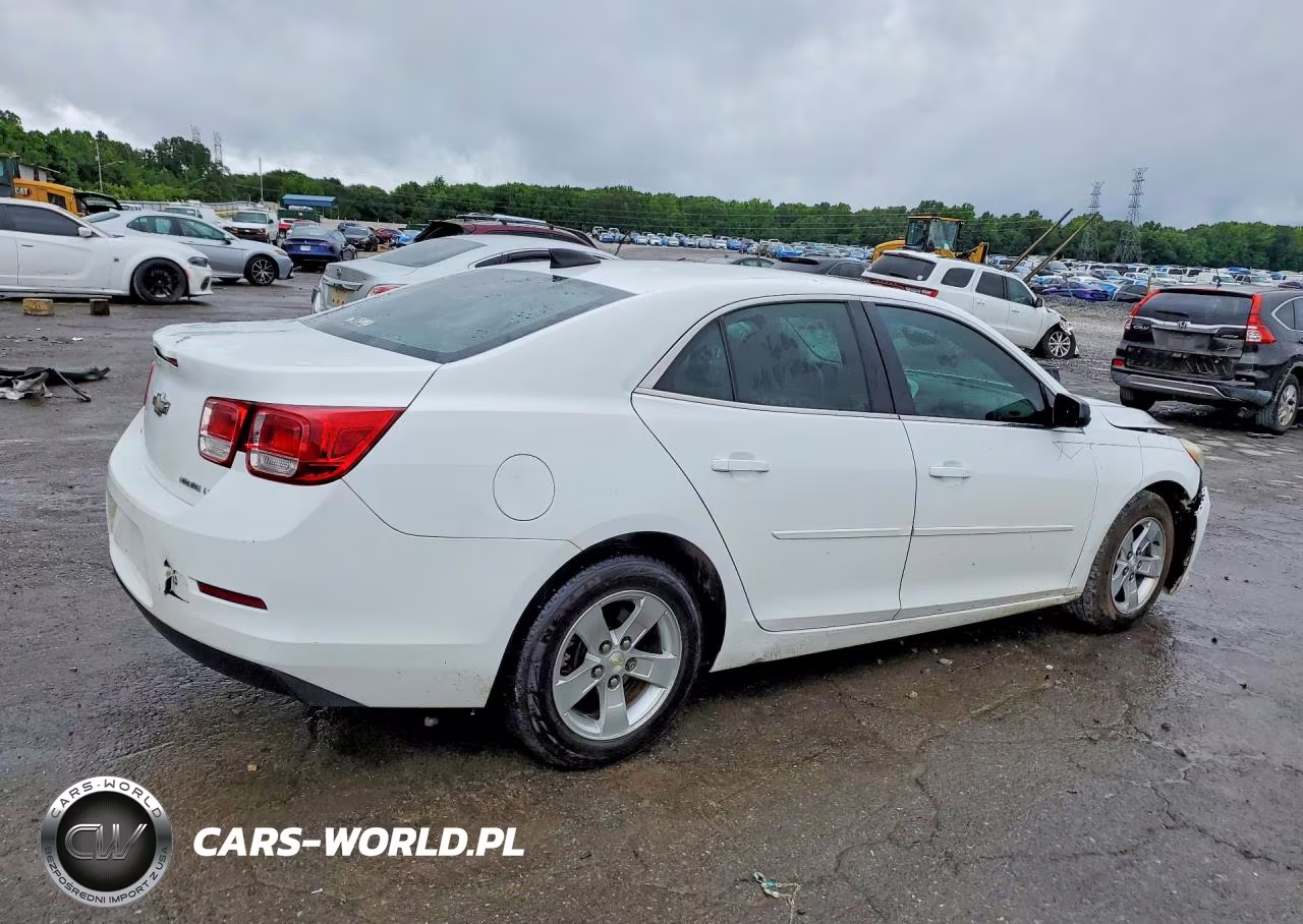 2015 Chevrolet Malibu Ls VIN:1G11B5SL3FF178776 - 3