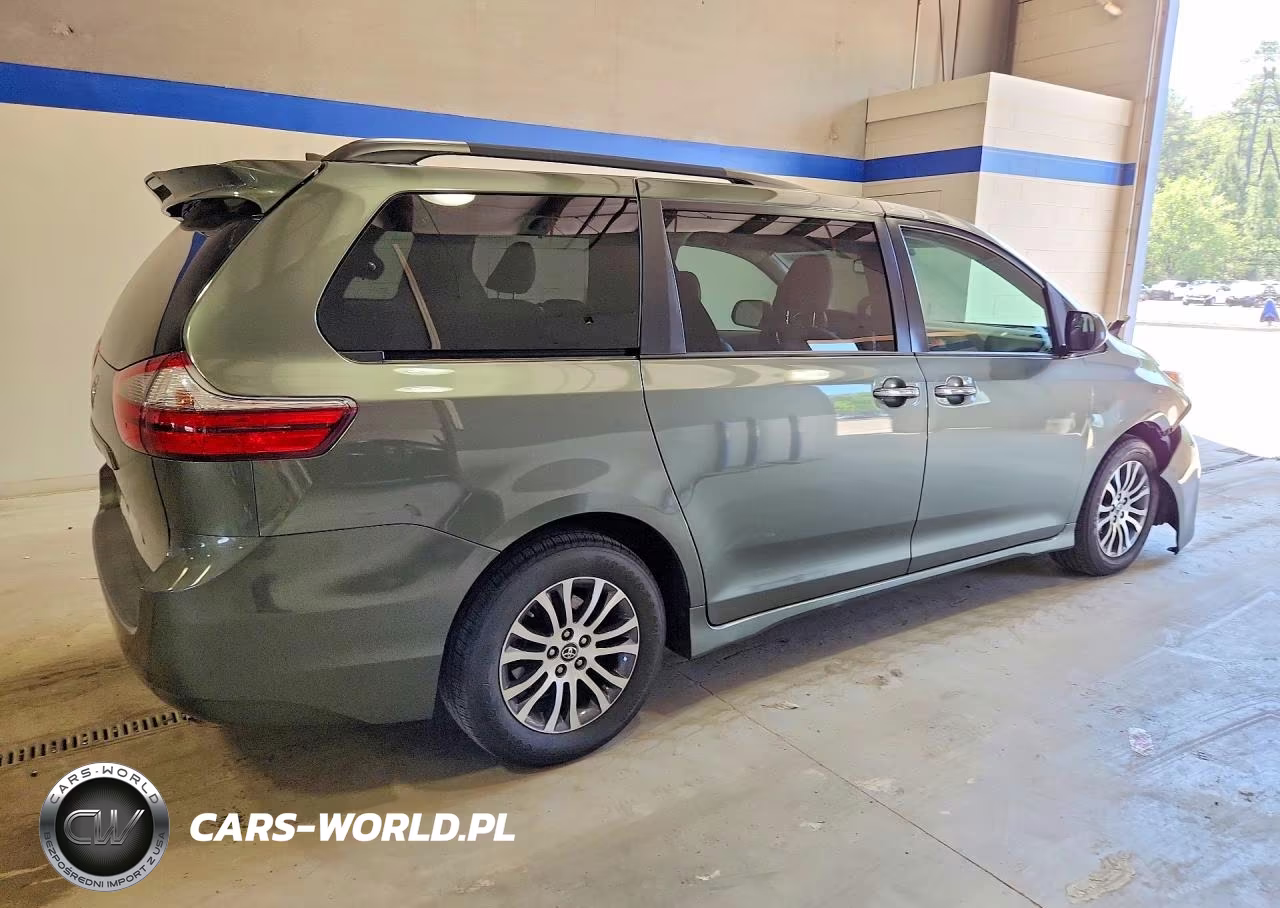 2020 Toyota Sienna Xle 8-Passenger VIN:5TDYZ3DCXLS026508 - 3