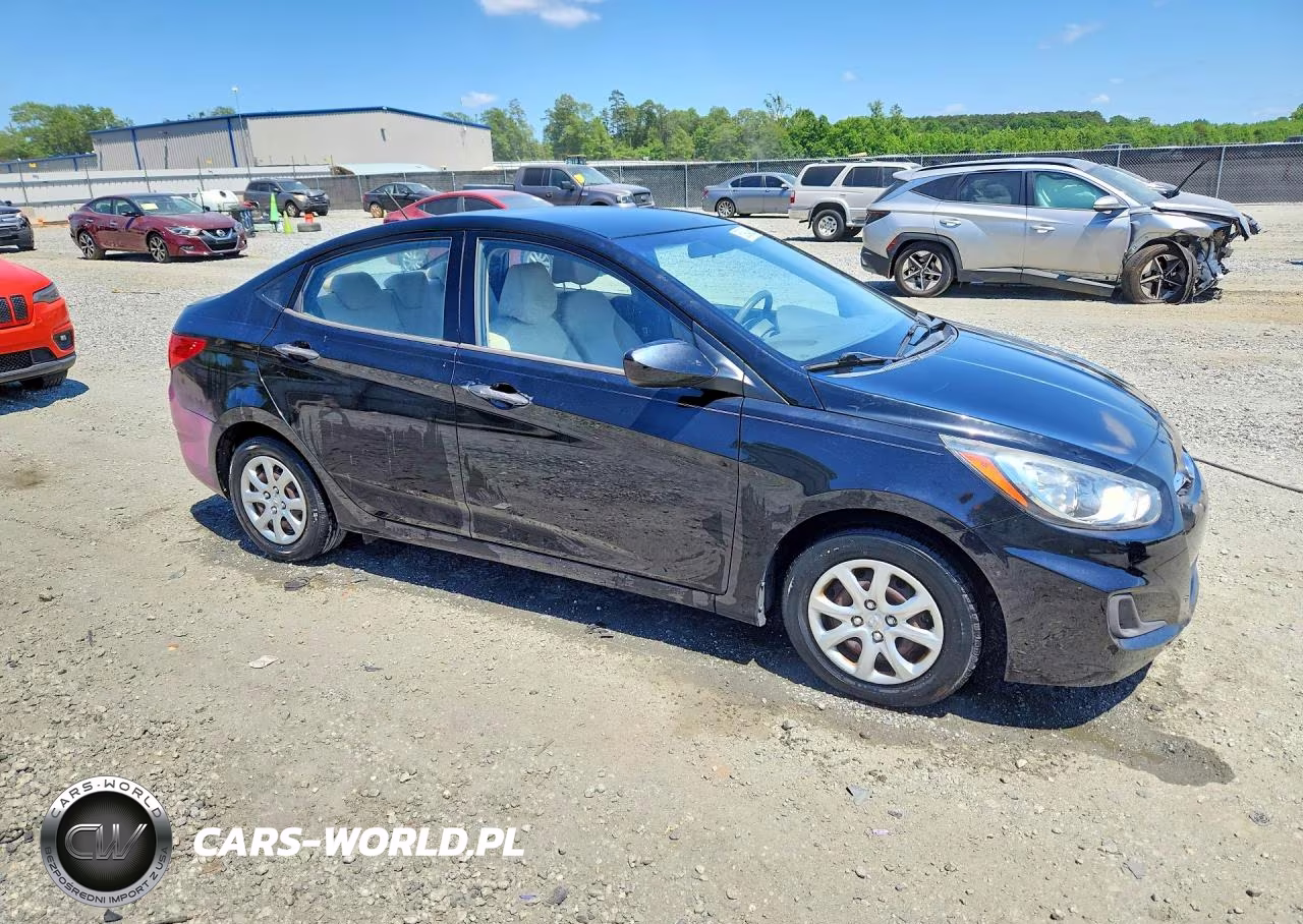 2014 Hyundai Accent Gls VIN:KMHCT4AE0EU767039 - 4