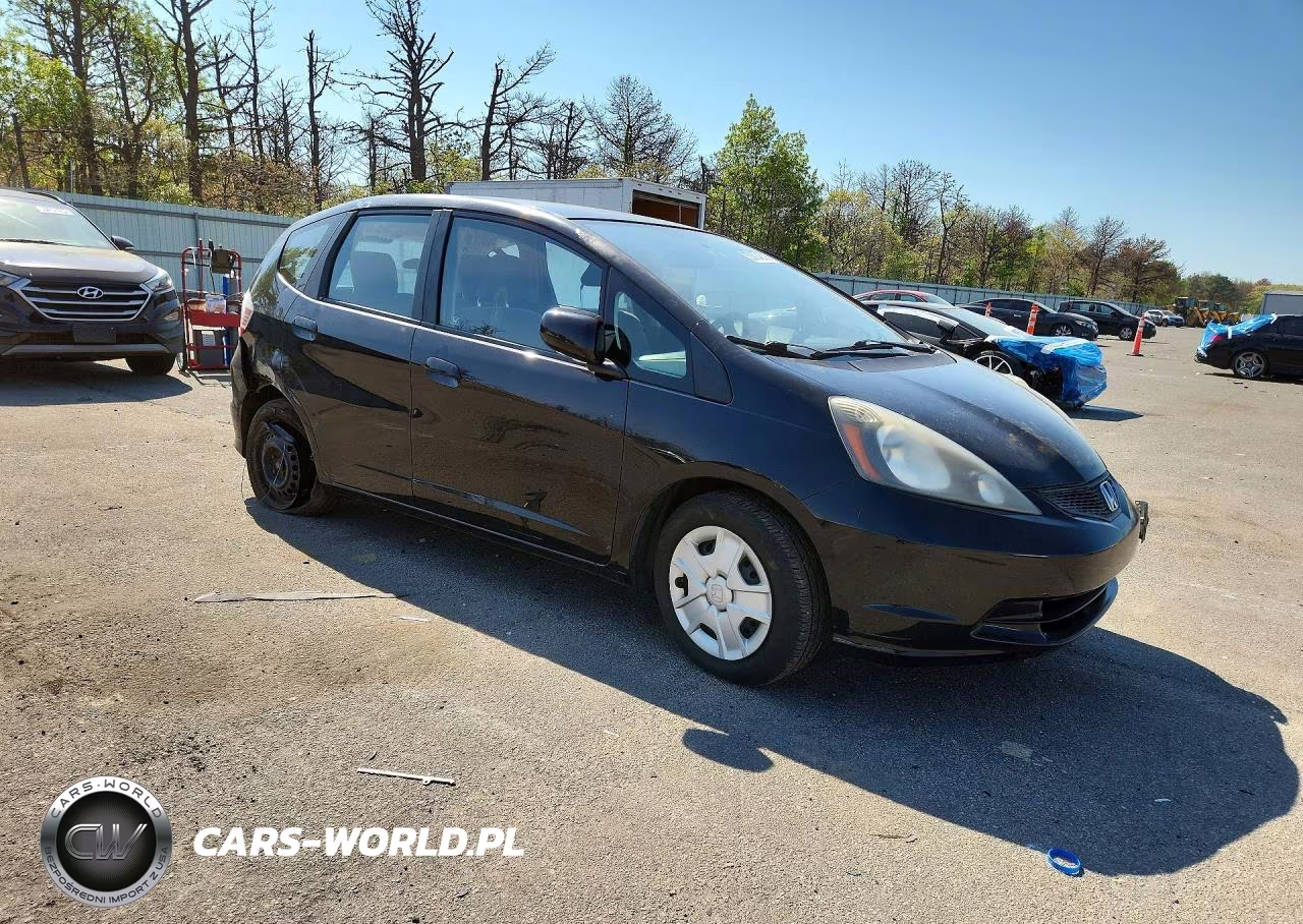 2012 Honda Fit VIN:JHMGE8H32CC005649 - 4