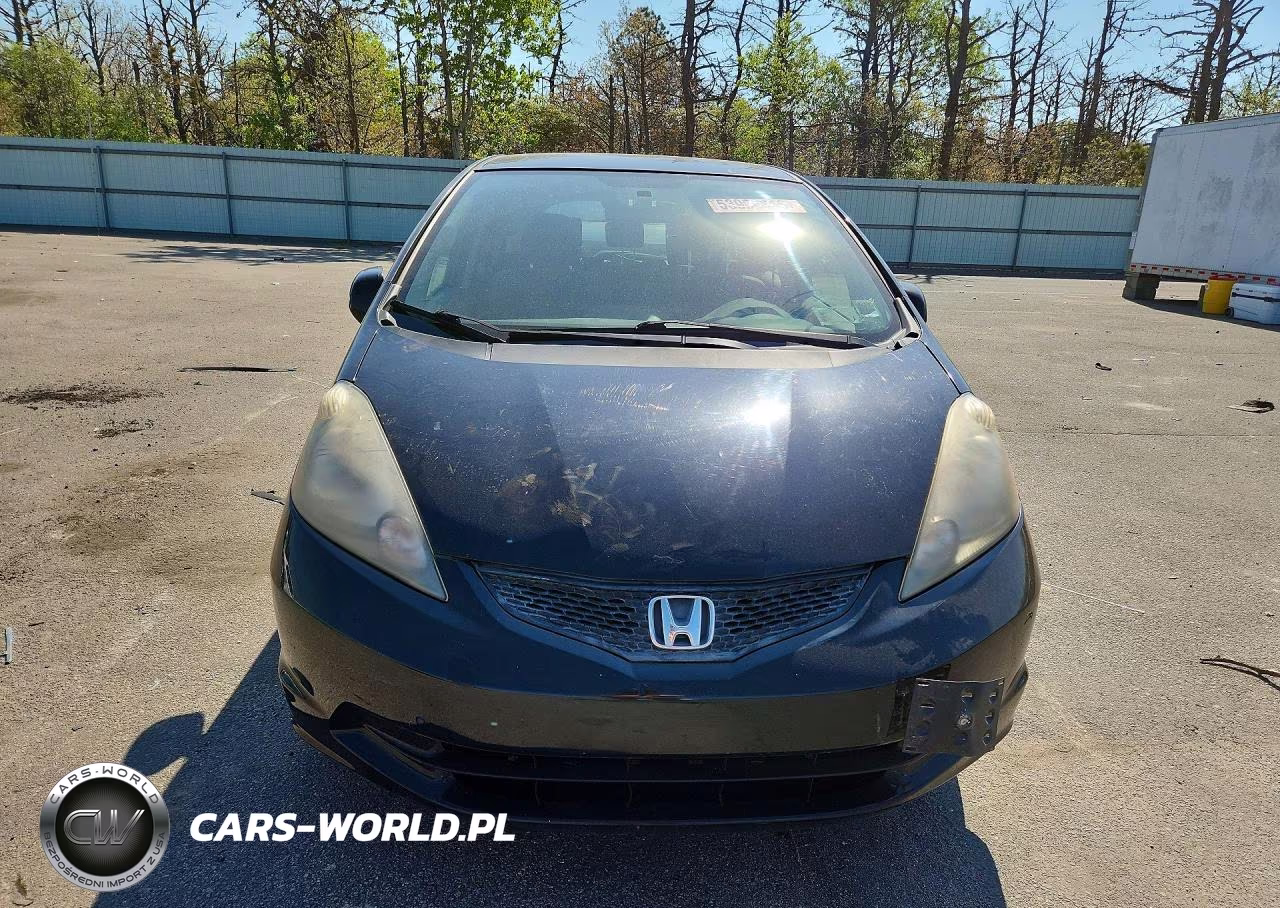 2012 Honda Fit VIN:JHMGE8H32CC005649 - 5