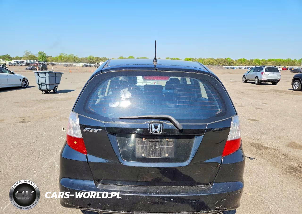 2012 Honda Fit VIN:JHMGE8H32CC005649 - 6