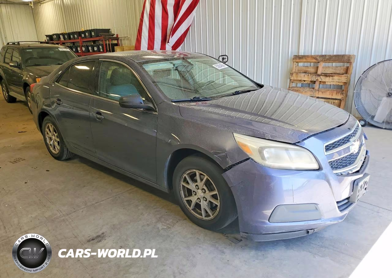 2013 Chevrolet Malibu Ls VIN:1G11A5SA3DF271604 - 4