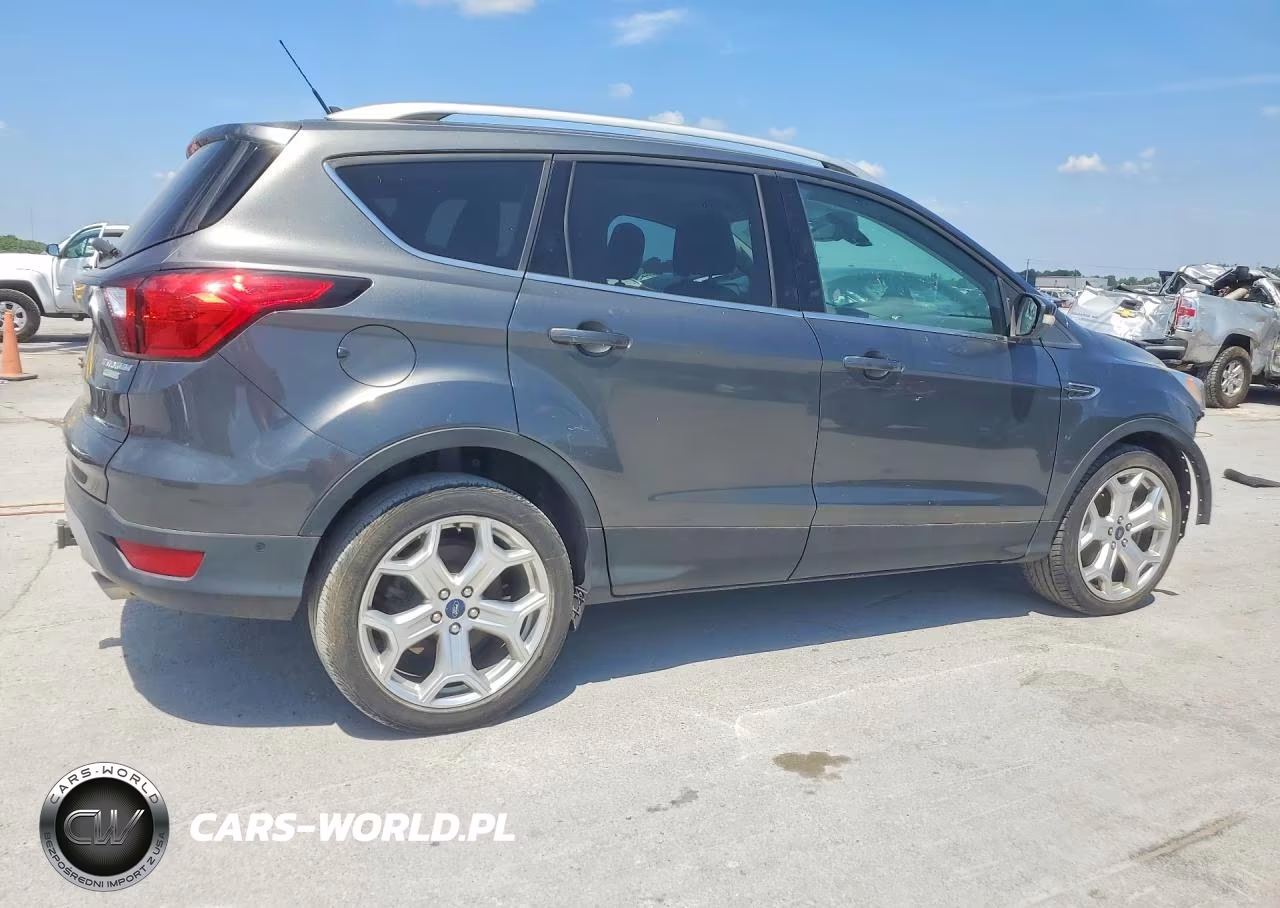 2019 Ford Escape Titanium VIN:1FMCU0J93KUA84613 - 3