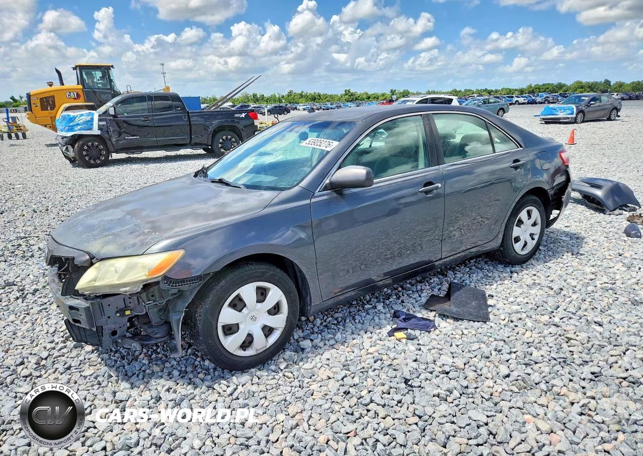 2008 Toyota Camry Le – zdjęcie 1 z 13