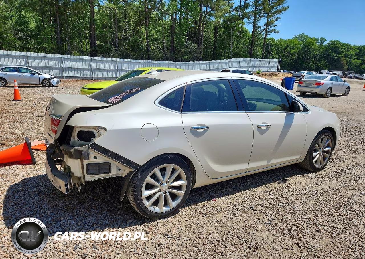 2014 Buick Verano Convenience VIN:1G4PR5SK2E4174261 - 3
