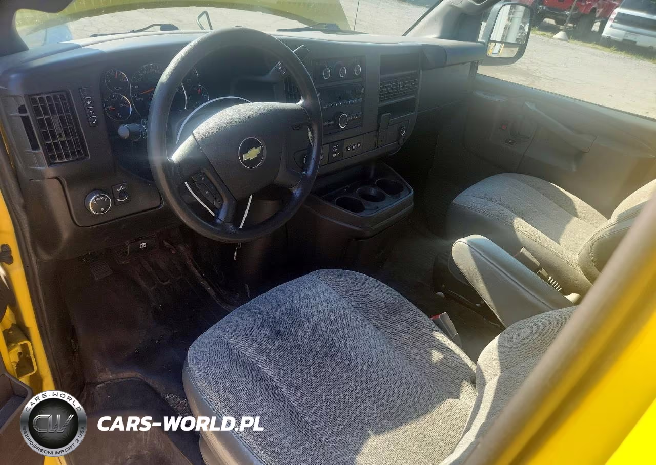 2021 Chevrolet Express 2500 Cargo Delivery Van VIN:1GCWGAFP2M1166830 - 8