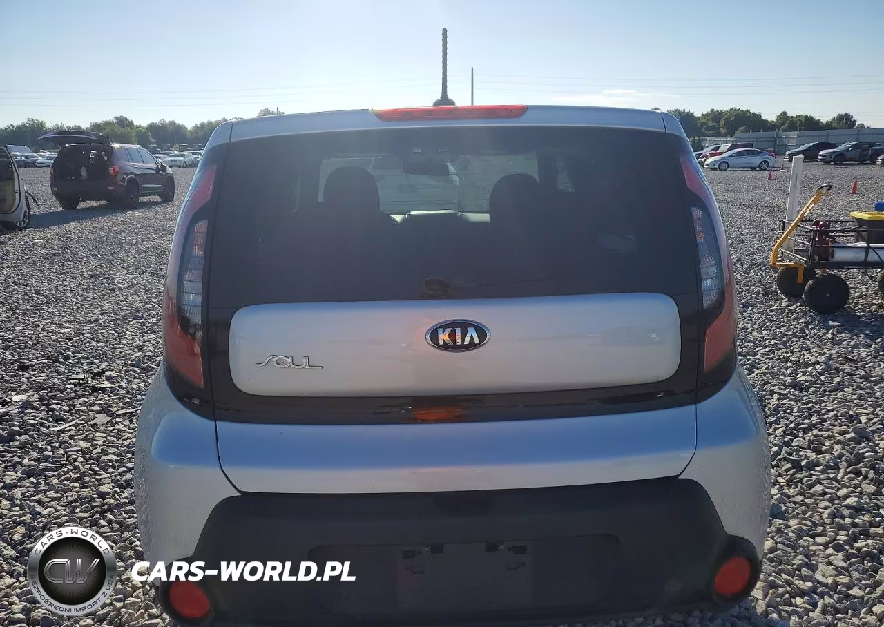 2015 Kia Soul + VIN:KNDJP3A55F7778211 - 6