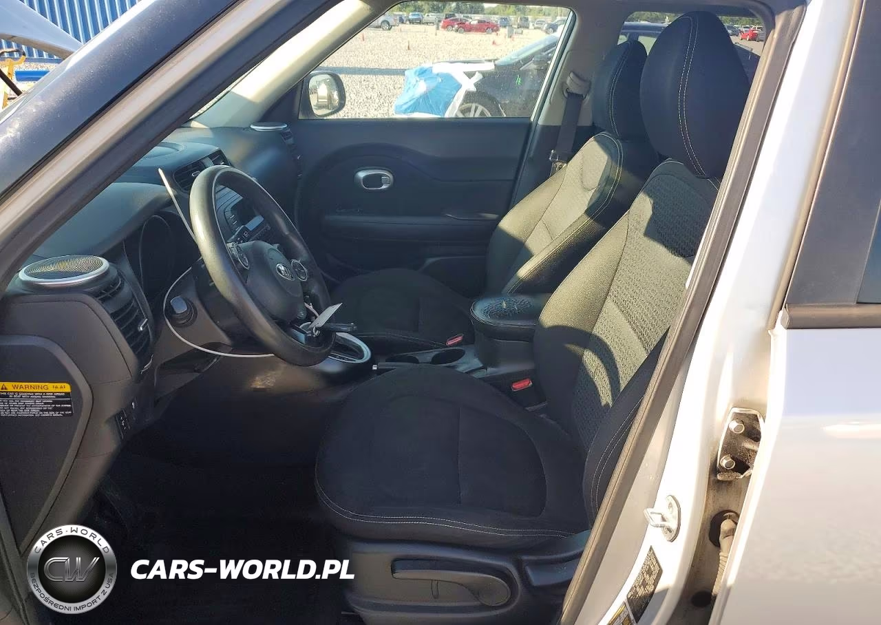 2015 Kia Soul + VIN:KNDJP3A55F7778211 - 7