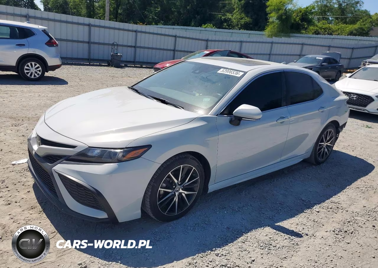 2022 Toyota Camry Se – zdjęcie 1 z 12