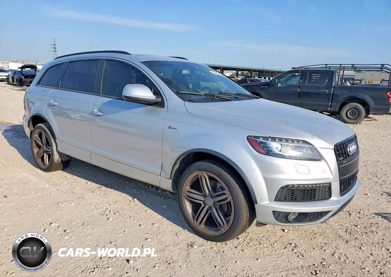 2015 Audi Q7 VIN:WA1DGAFE5FD012579 - 4