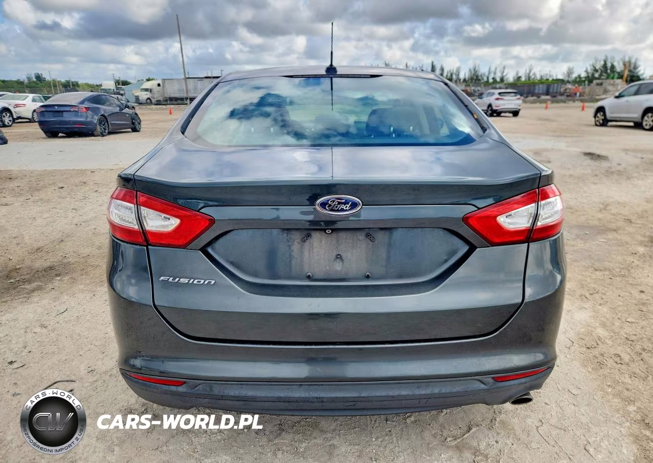 2015 Ford Fusion S VIN:3FA6P0G79FR123786 - 6