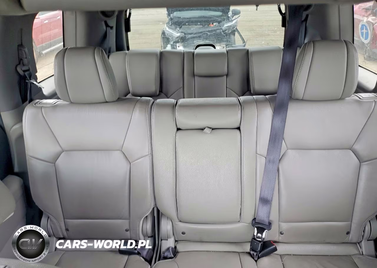 2012 Honda Pilot Touring VIN:5FNYF4H91CB061374 - 10