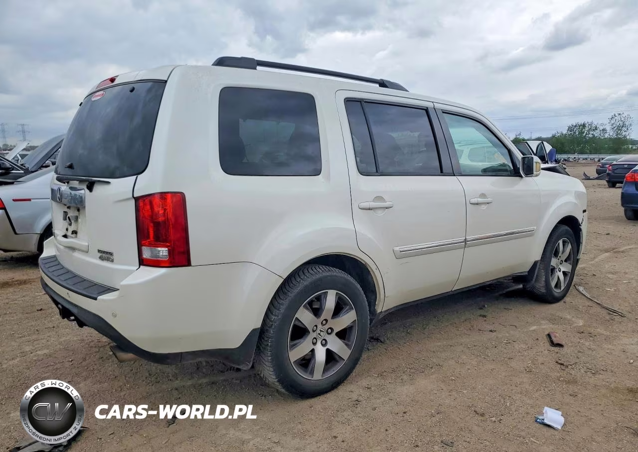 2012 Honda Pilot Touring VIN:5FNYF4H91CB061374 - 3