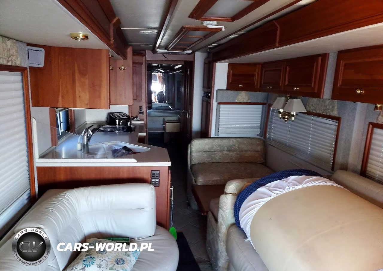 2004 Spartan Motors Motorhome 4Vz VIN:4VZBR1D944C047192 - 6