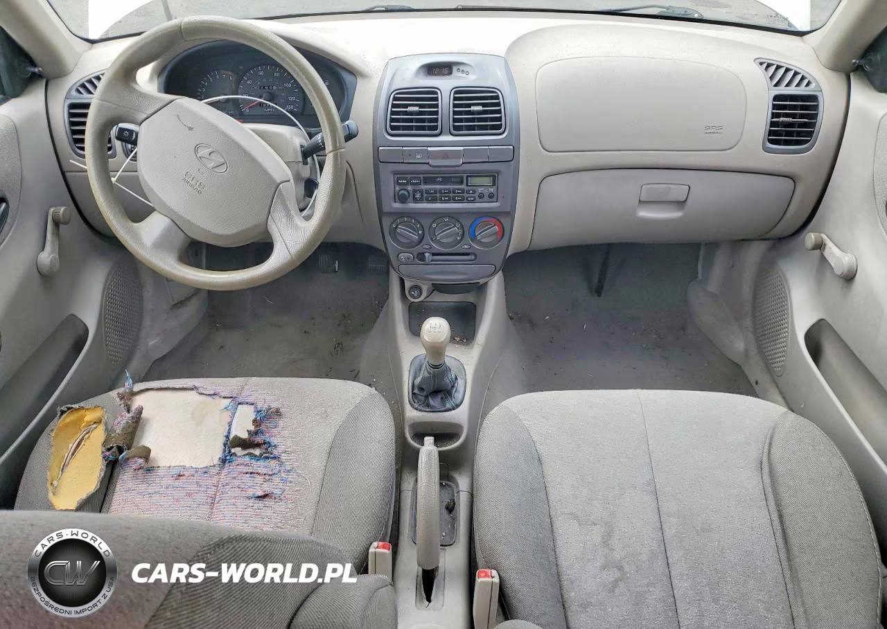 2002 Hyundai Accent Gl VIN:KMHCG45C42U389901 - 8