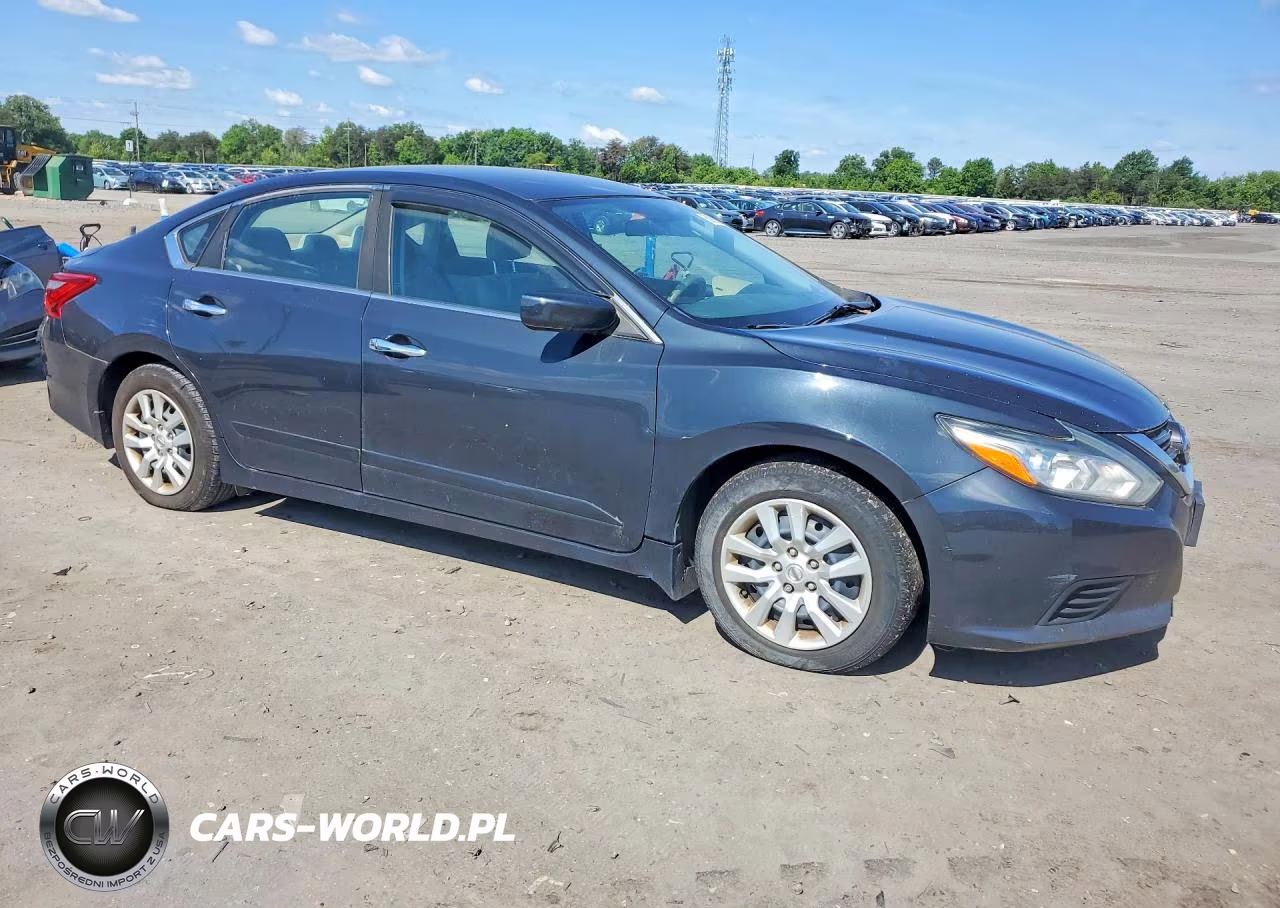 2017 Nissan Altima 2.5 S VIN:1N4AL3AP1HN317105 - 4
