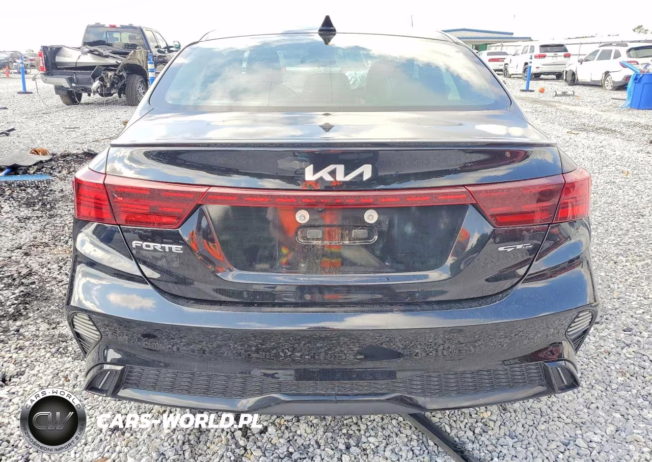 2022 Kia Forte Gt Line VIN:3KPF54AD6NE447659 - 6