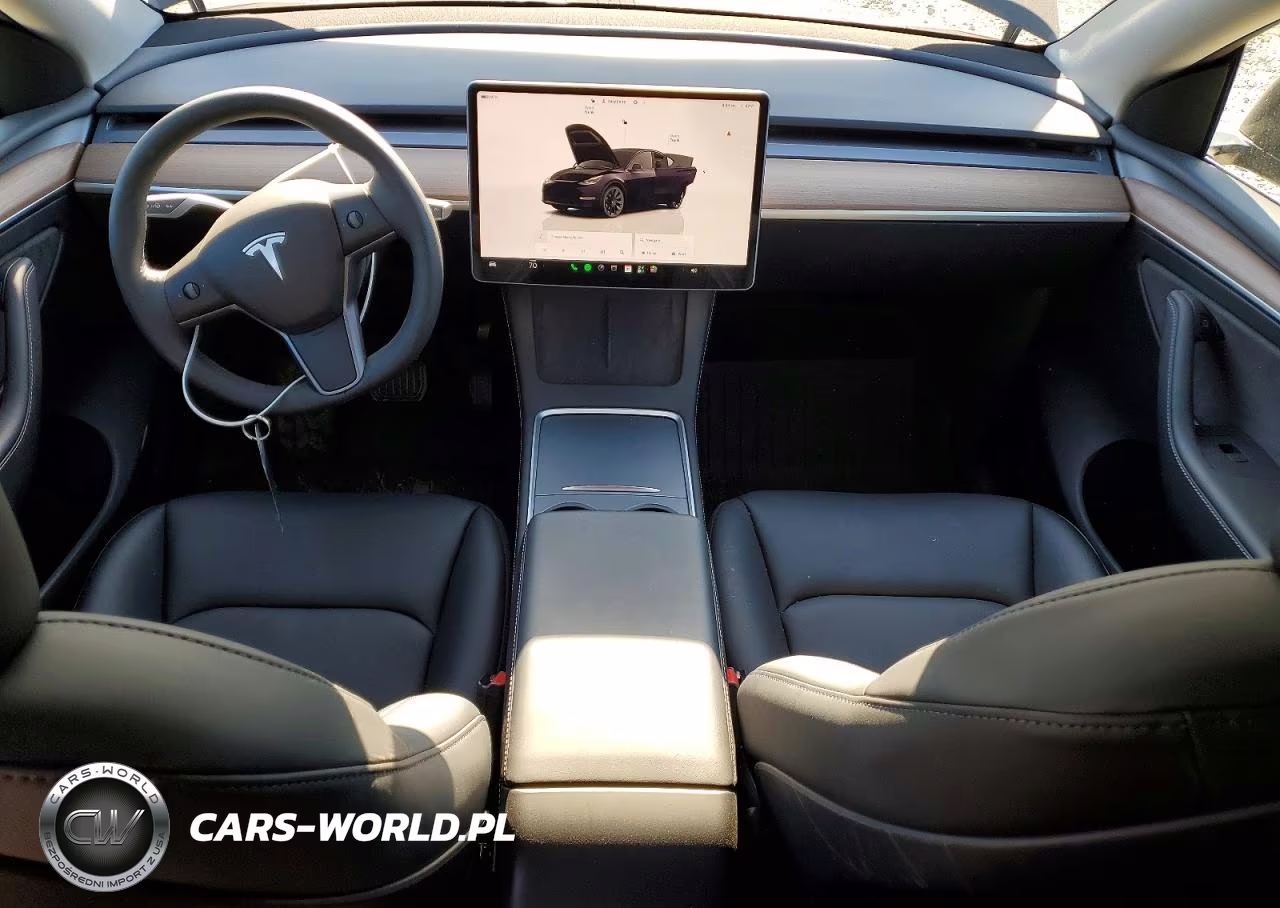 2024 Tesla Model Y VIN:7SAYGDED8RF086063 - 8