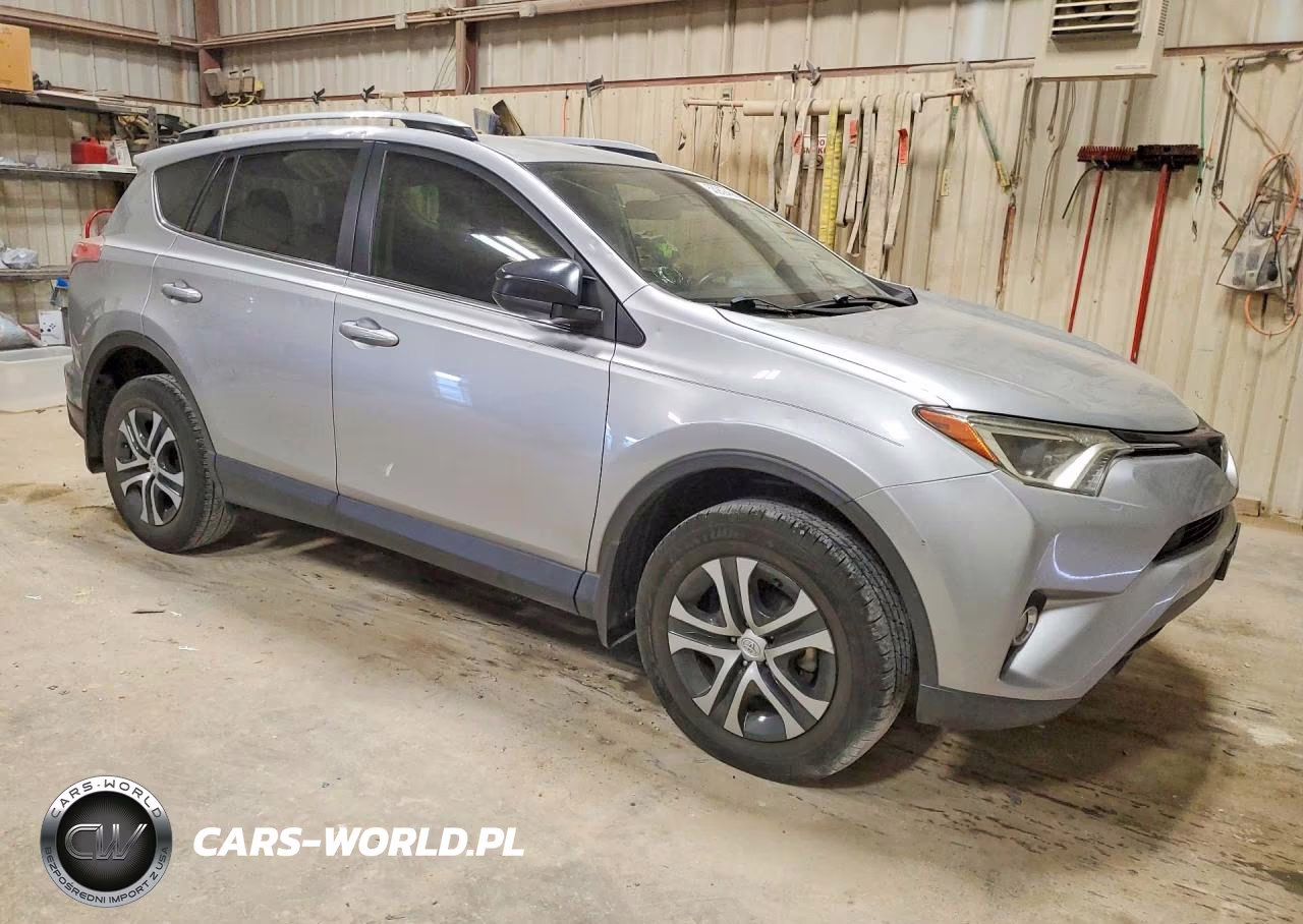 2018 Toyota Rav4 Le VIN:JTMZFREV7JJ183195 - 4