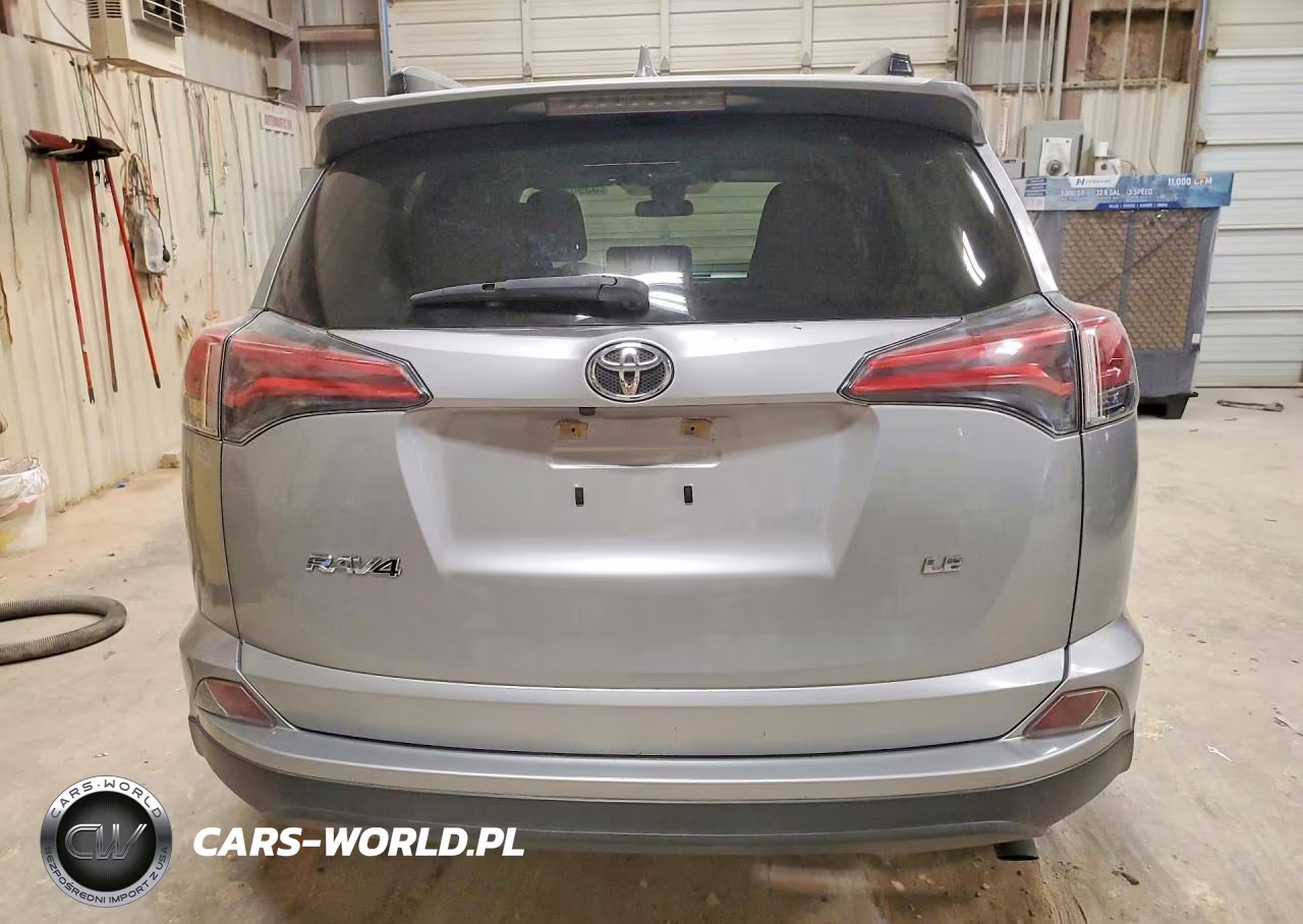 2018 Toyota Rav4 Le VIN:JTMZFREV7JJ183195 - 6