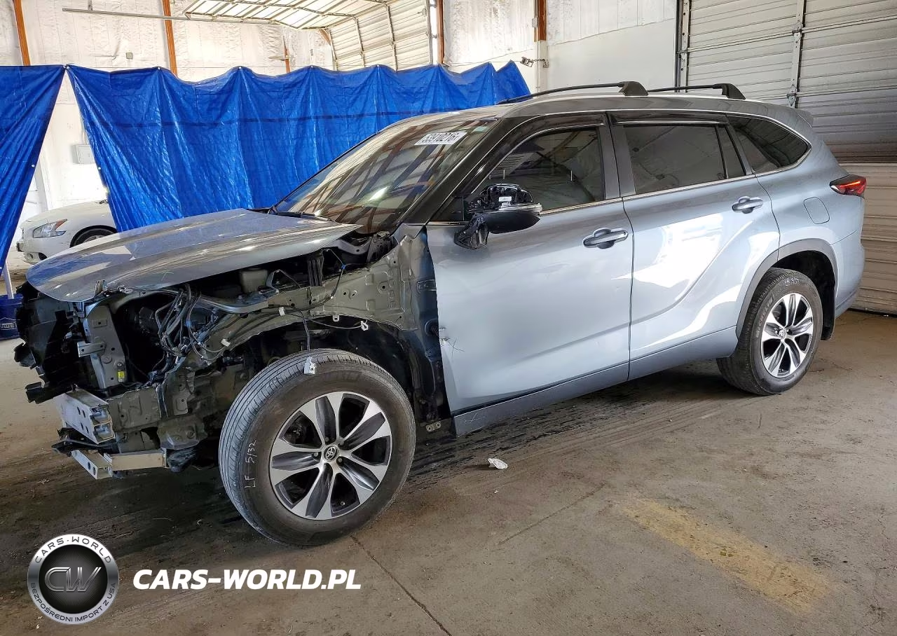 2024 Toyota Highlander Xle – zdjęcie 1 z 12