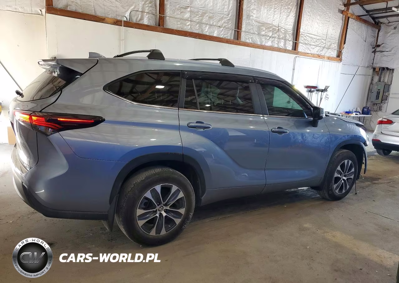 2024 Toyota Highlander Xle VIN:5TDKDRBH5RS565875 - 3