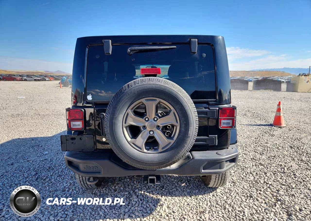 2018 Jeep Wrangler Unlimited Sport VIN:1C4BJWDG2JL892476 - 6