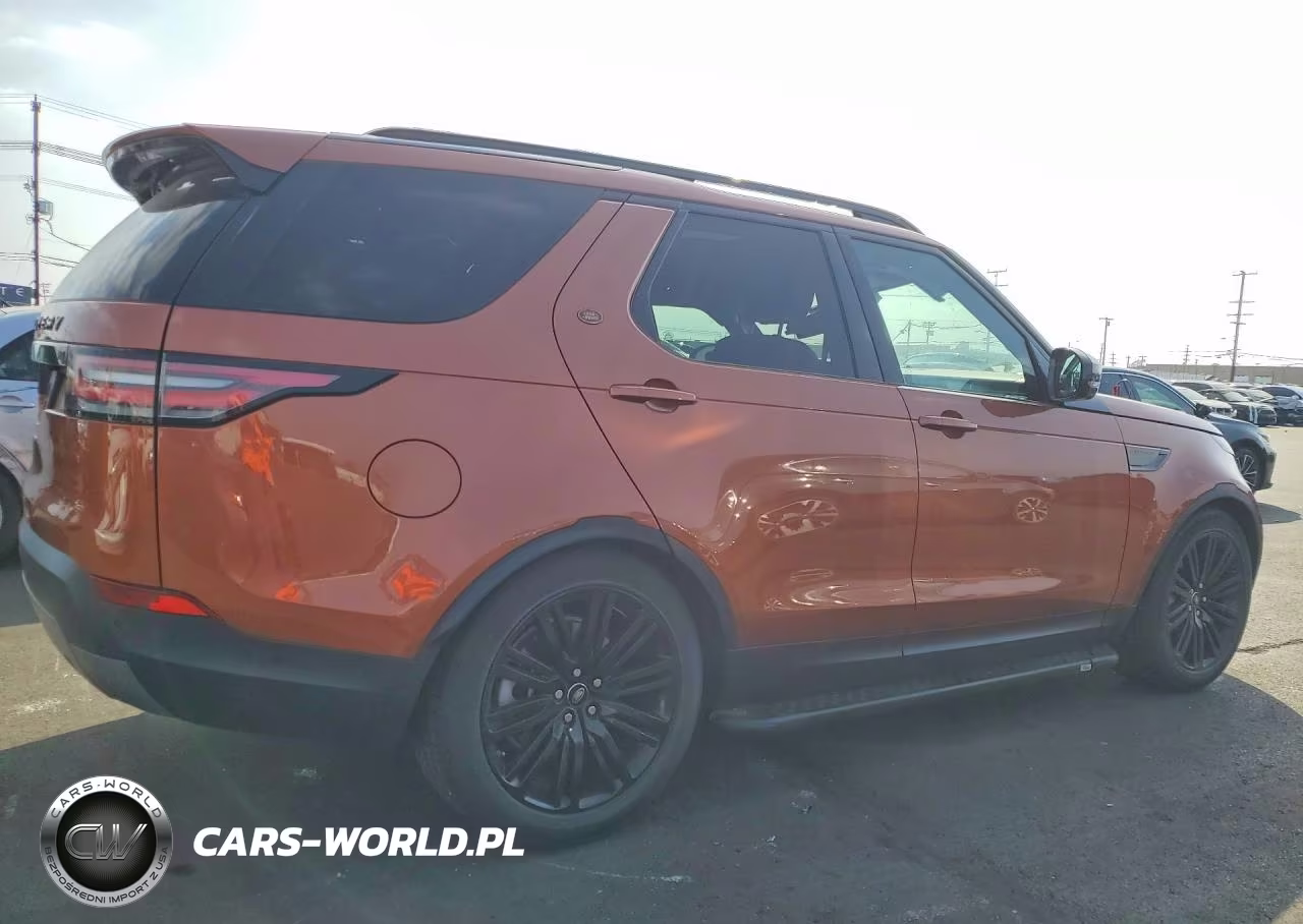 2018 Land Rover Discovery Hse VIN:SALRR2RV9JA059365 - 3