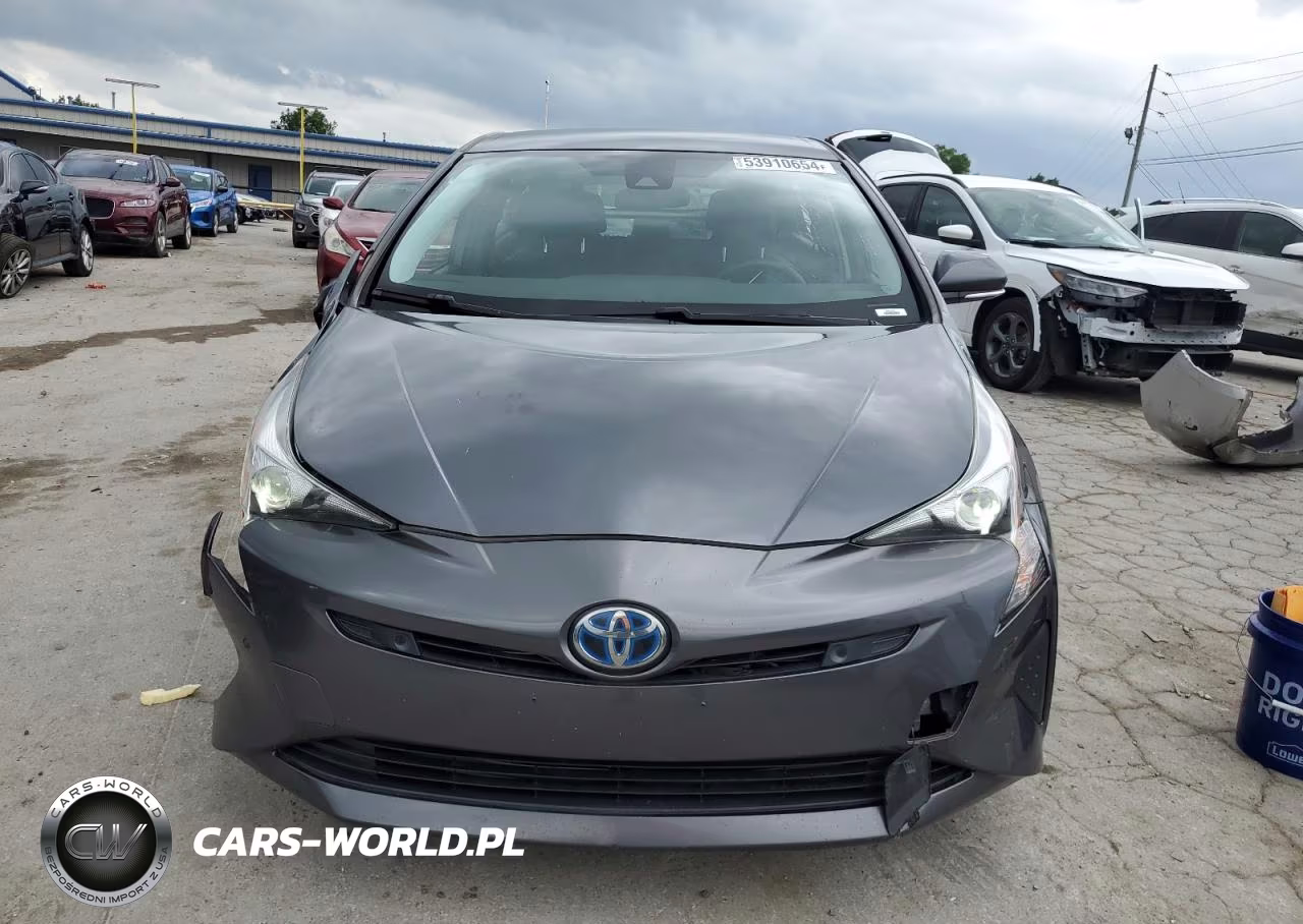 2017 Toyota Prius Two VIN:JTDKBRFU5H3044815 - 5