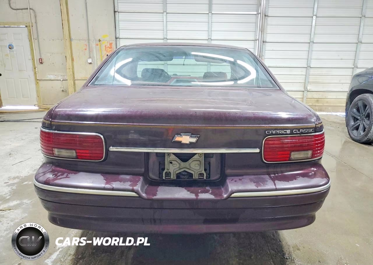 1996 Chevrolet Caprice Classic VIN:1G1BL52W9TR159767 - 6