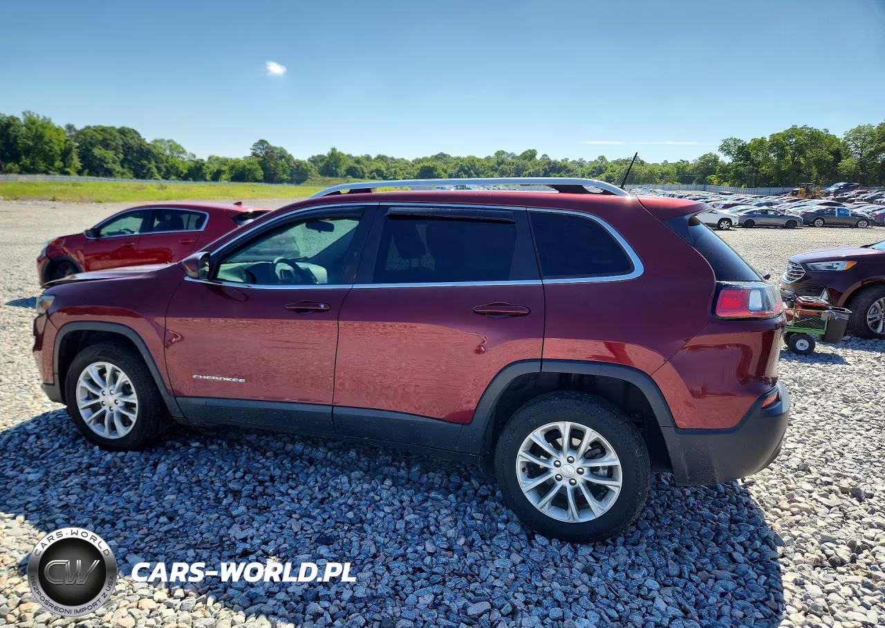 2019 Jeep Cherokee Latitude VIN:1C4PJLCB7KD487753 - 2