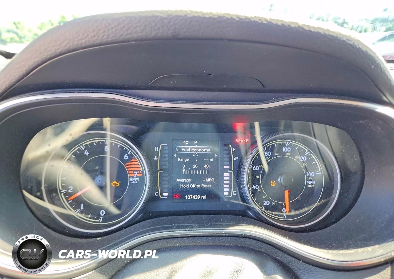 2019 Jeep Cherokee Latitude VIN:1C4PJLCB7KD487753 - 9