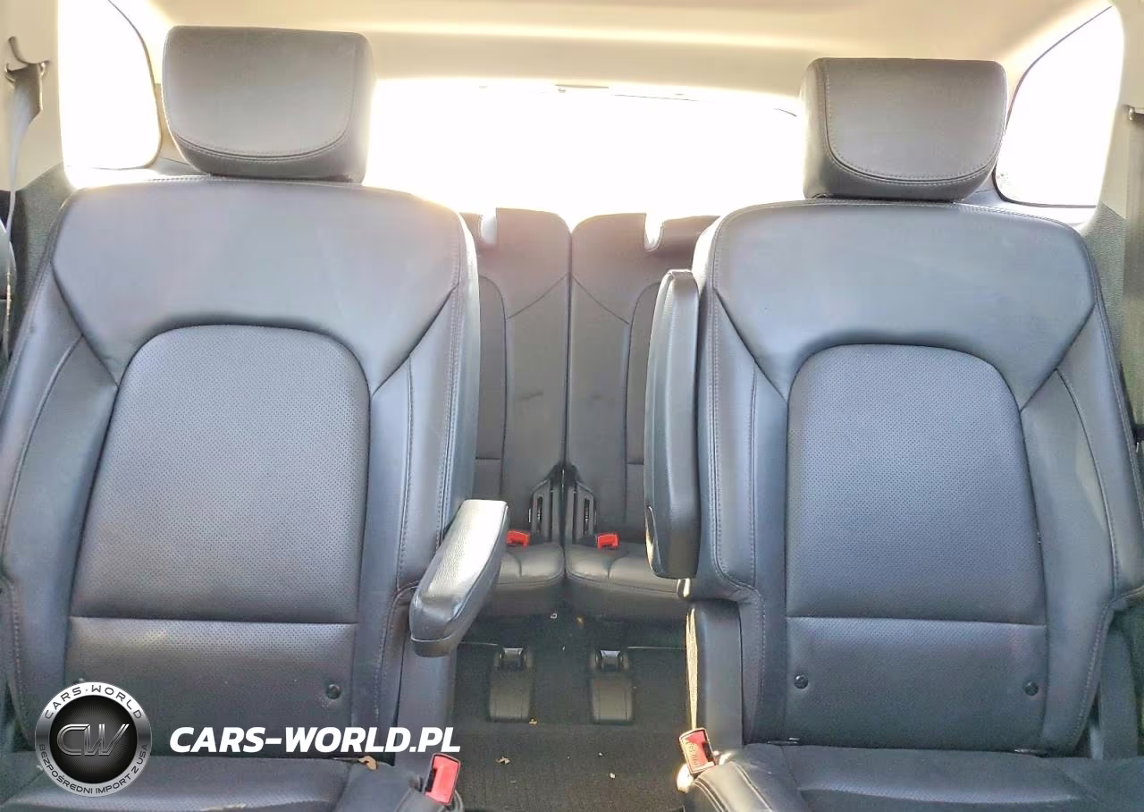 2015 Hyundai Santa Fe Limited VIN:KM8SR4HF1FU111183 - 10