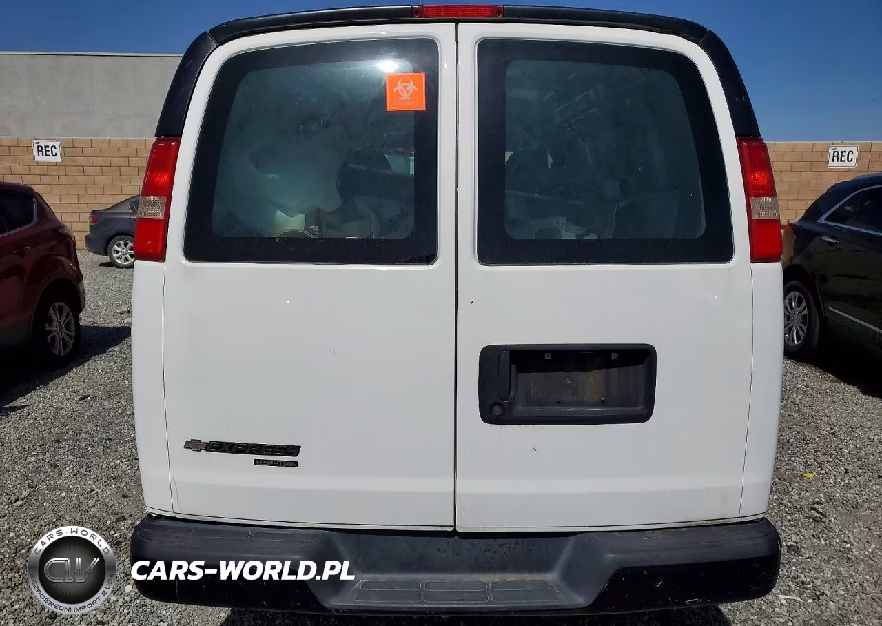 2015 Chevrolet Express 2500 Cargo Delivery Van VIN:1GCWGFFF8F1106493 - 6