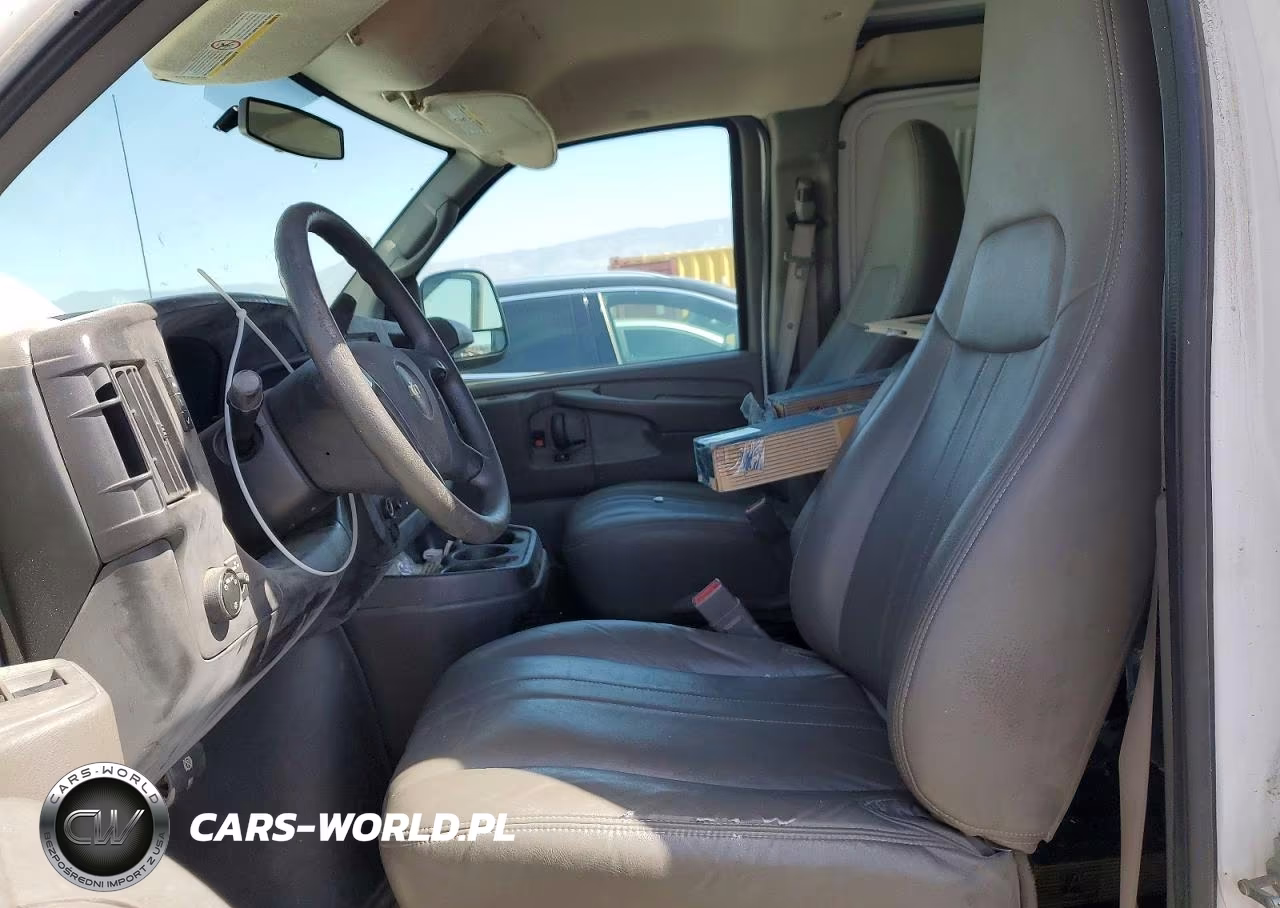 2015 Chevrolet Express 2500 Cargo Delivery Van VIN:1GCWGFFF8F1106493 - 7
